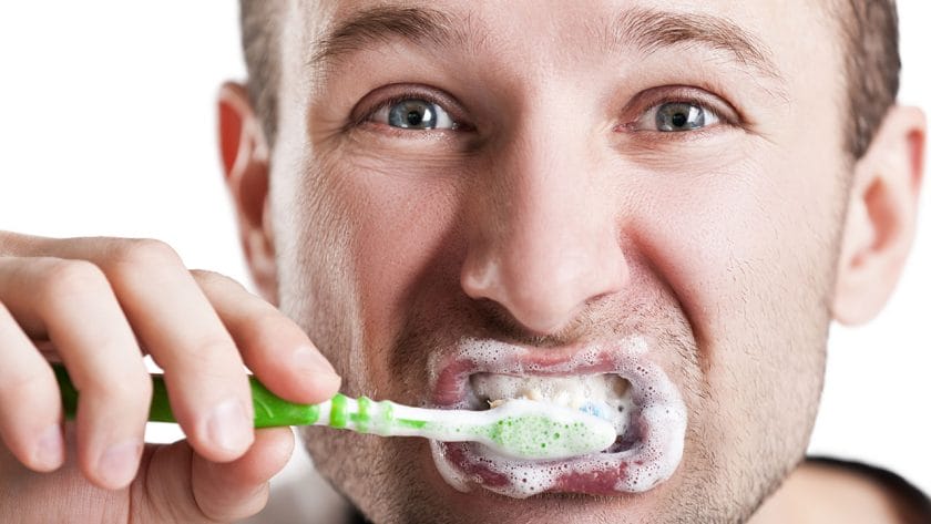 man brushing teeth dp9292410